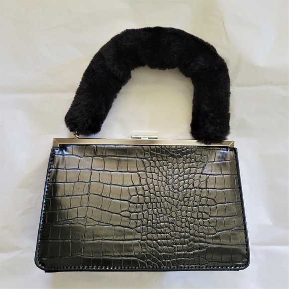 NWT TOPSHOP Georgia Black Faux Fur Handle MocK Croc Bag Purse - Picture 2 of 5